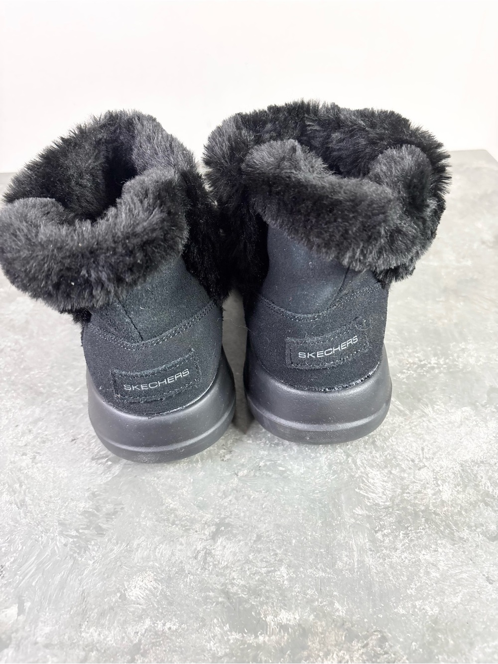 Skechers Women's On-The-Go Joy black suede slip-on boots faux fur trim size 7 - Picture 5 of 9